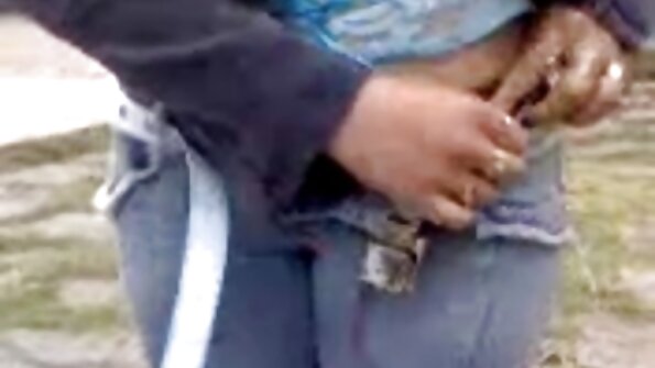 Vollbusige Hure August Ames ist total voller Leidenschaft