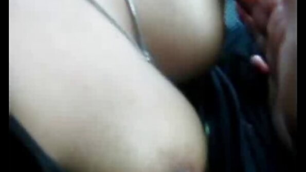 ਅਦਰਕ MILF ਇੱਕ ਬੀਬੀਸੀ ਦੁਆਰਾ fucked ਜਦਕਿ hubby ਦੇਖਦਾ ਹੈ