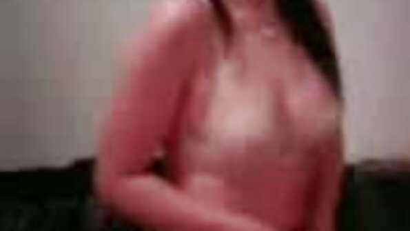 ਅਬੀਗੈਲ ਮੈਕ ਅਤੇ ਅਗਸਤ ਐਮਸ ਇੱਕ ਅੰਤਰਜਾਤੀ ਵੀਡੀਓ ਵਿੱਚ fucked