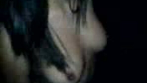 ਛੋਟੀ ਗੋਰੀ ਕੁੜੀ ਕਿੰਬਰਲੀ ਬ੍ਰਿਕਸ ਨੂੰ ਦੋ ਬੀਬੀਸੀ ਦੁਆਰਾ ਤਬਾਹ ਕਰ ਦਿੱਤਾ ਗਿਆ