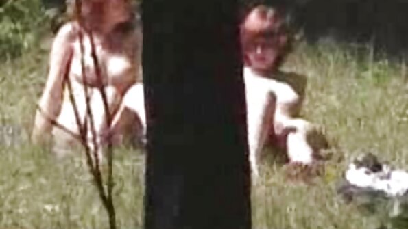 Die schwarze Schönheit Ana Foxxx kann nicht genug von BWC bekommen