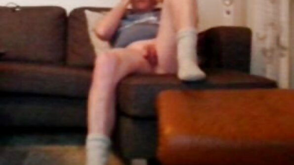 Dani Daniels hat lesbischen Spaß mit einem anderen heißen Mädchen